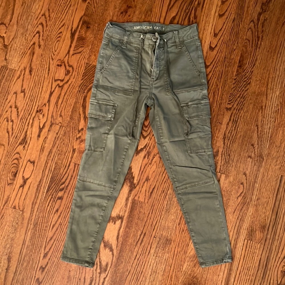 American Eagle Cargo Pants Size 4 Extra Short